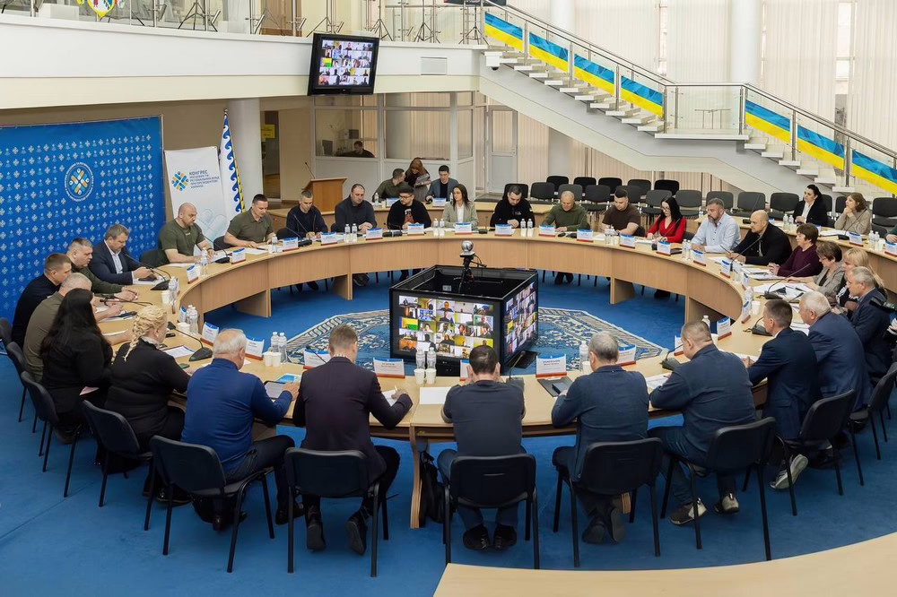 Обговорили важливі для прифронтового регіону питання: очільники Дніпропетровщини взяли участь у Конгресі місцевих та регіональних влад