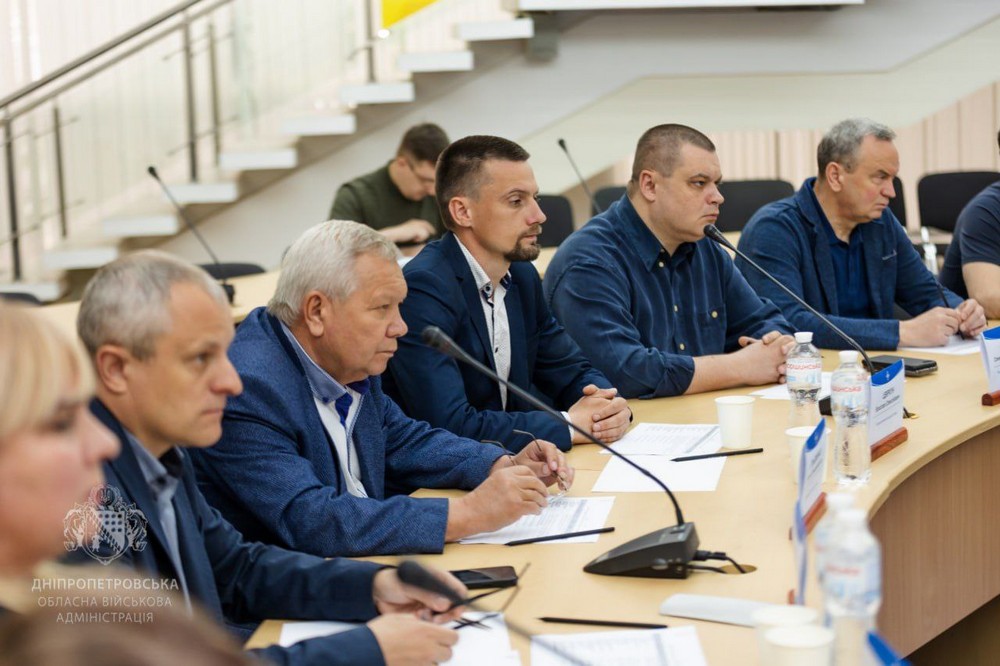 Обговорили важливі для прифронтового регіону питання: очільники Дніпропетровщини взяли участь у Конгресі місцевих та регіональних влад