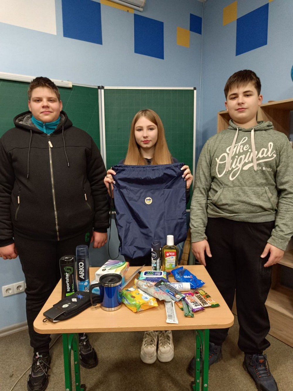 І діти, і дорослі: як у Червоногригорівській громаді допомагають фронту (фото)