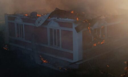 Ворог накрив Нікополь «Градом» - сталася пожежа, також атакував громади району (фото) 35 Ворог накрив Нікополь «Градом» - сталася пожежа, також атакував громади району (фото)