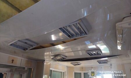 Поцілили у дах девʼятиповерхівки у Нікополі, обстріляли дитсадок: поліція про наслідки ворожих атак в області за добу 35 Поцілили у дах дев'ятиповерхівки у Нікополі, обстріляли дитсадок: поліція про наслідки ворожих атак в області за добу