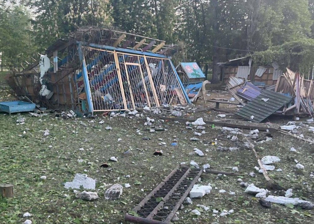 Фото наслідків обстрілів Нікополя