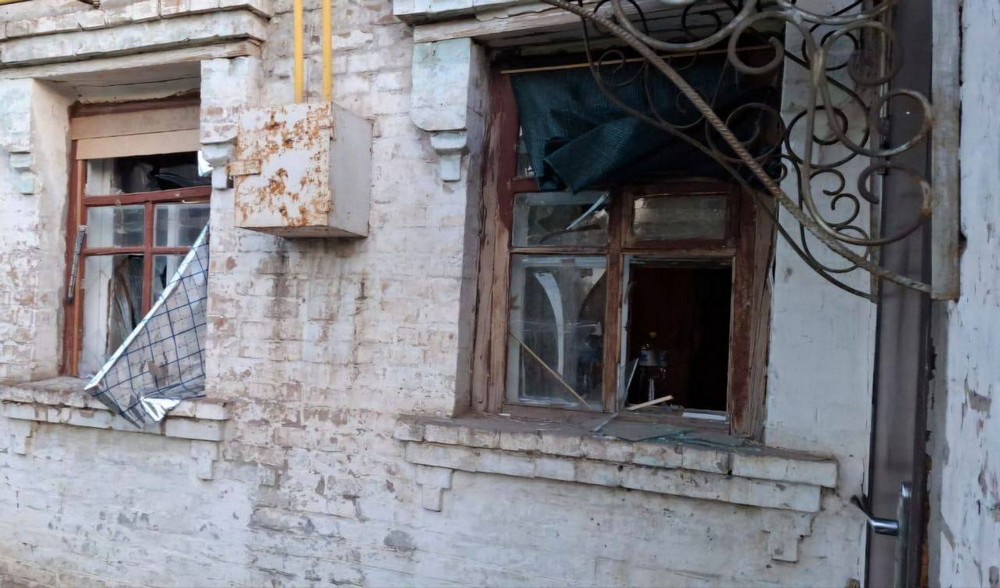 Фото наслідків обстрілів Нікополя
