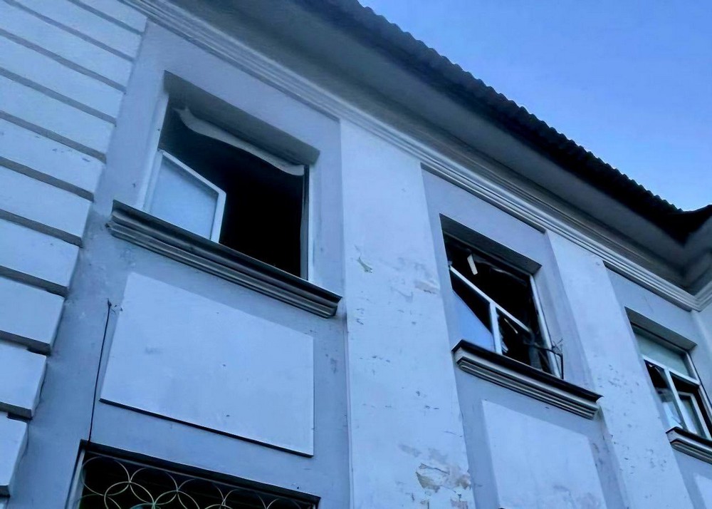 Фото наслідків обстрілів Нікополя