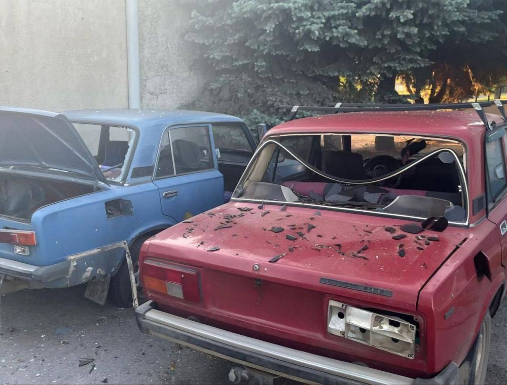 Фото наслідків обстрілів Нікополя
