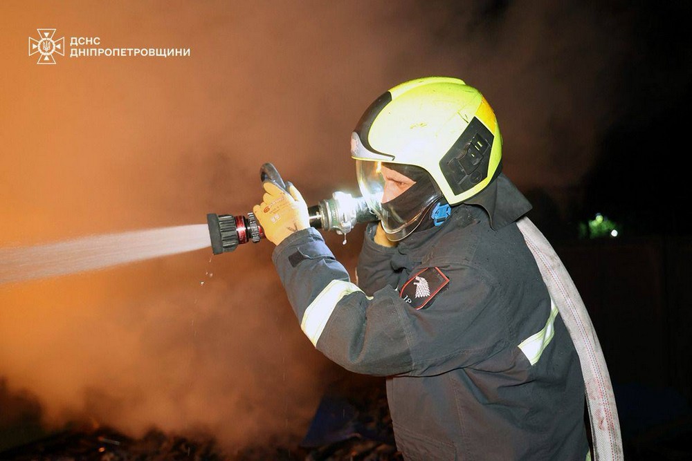 Рятувальники ліквідували пожежі на Дніпропетровщині: фото