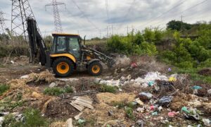«Це нагадує боротьбу з міфічною гідрою»: у Червоногригорівській громаді розповіли, як борються зі стихійними сміттєзвалищами