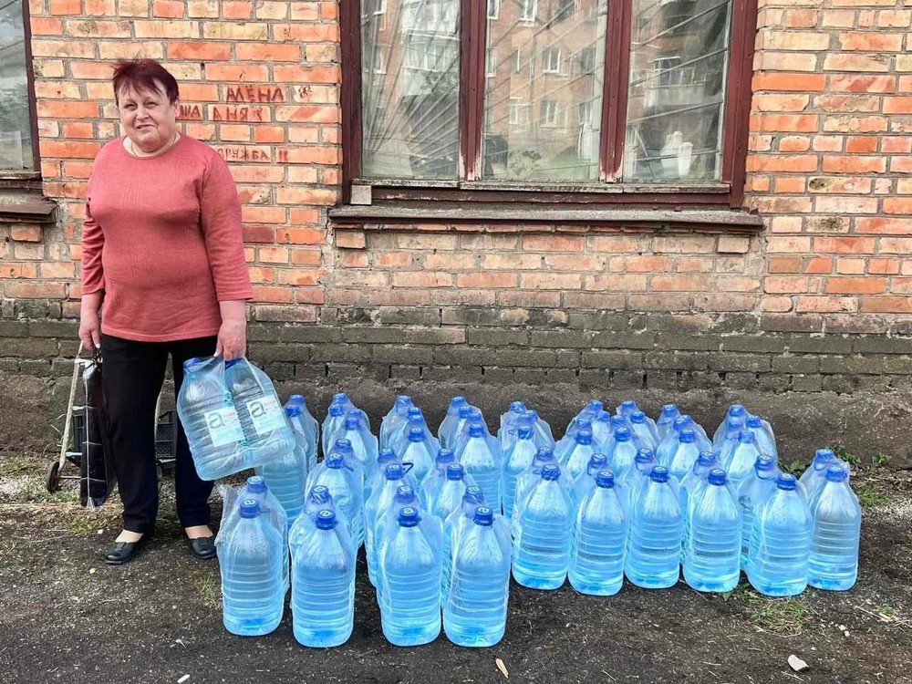 Гуманітарна допомога у Марганці від "GEM": що отримують люди (фото)