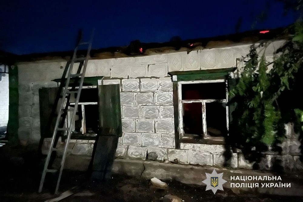 Окупанти вдарили по евакуаційному авто, били по Нікополю, Криворіжжю, Самарівському району: серед постраждалих троє поліцейських