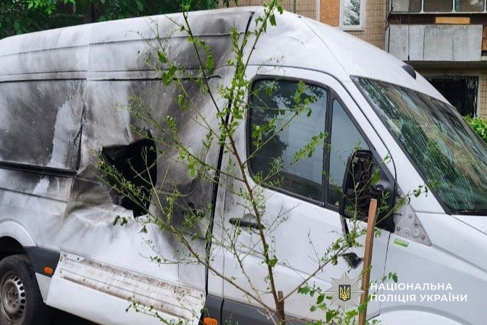 Окупанти вдарили по евакуаційному авто, били по Нікополю, Криворіжжю, Самарівському району: серед постраждалих троє поліцейських