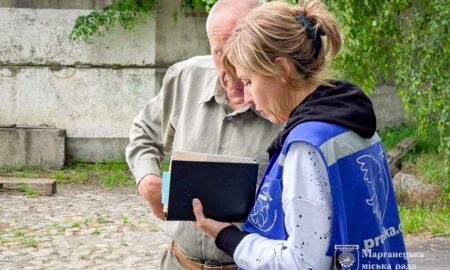 Гуманітарна допомога у Марганці: мешканці отримали будівельні матеріали від «Проліски» (фото)