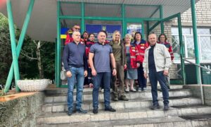 Він наголосив, що лікування та реабілітація тут, у Нікополі, можливі тільки під обстрілами.
