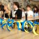 Навчання в укритті, контрольні після безсонних ночей і випускний «онлайн»: для 300 000 школярів Дніпропетровщини пролунав останній дзвоник (фото)