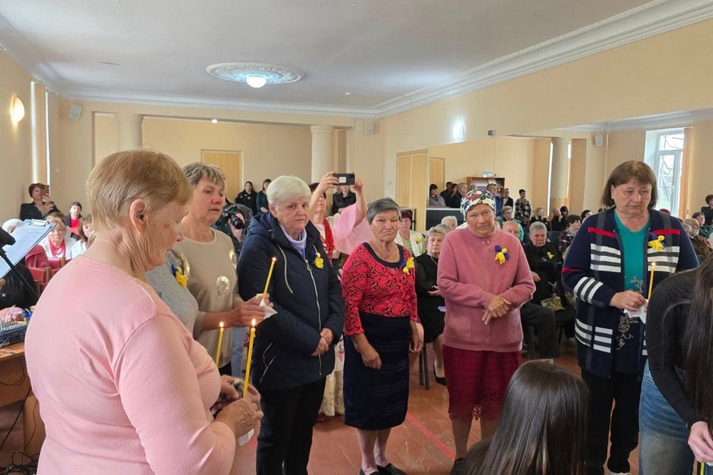 у Мирівській громаді 12