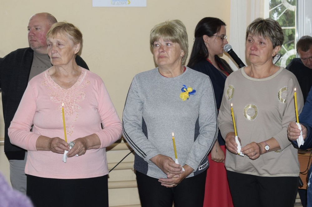 у Мирівській громаді 13