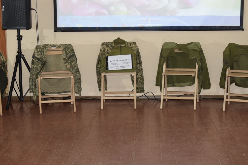 у Мирівській громаді 7