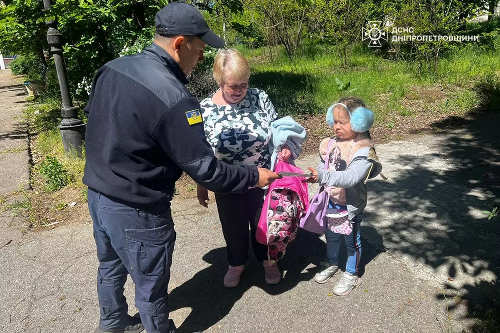У парку Марганця рятувальники провели бесіди: фото