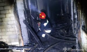 Четверо людей, у тому числі двоє дітей, постраждали під час пожежі на Дніпропетровщині