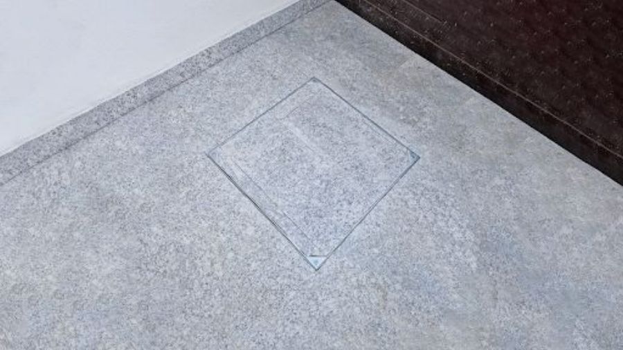 Люк ревізійний під плитку: практичне рішення для сучасного інтер'єру 1 зображення viber 2025 05 08 17 20 58 233