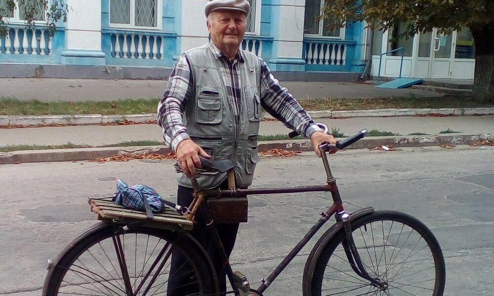 Ніколи ні на що не скаржився і не зневірювався: пішов у засвіти старожил Нікополя, людина-легенда, трубник з 60-річним стажем, автор старих фото міста