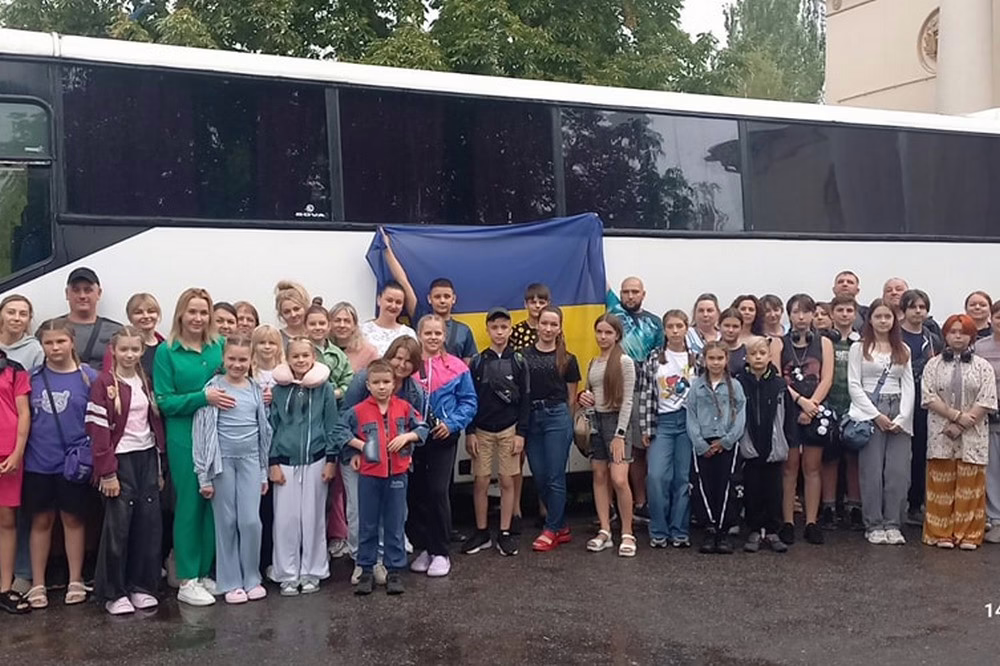22 дитини з Нікополя вирушили на відпочинок до Закарпатського санаторію