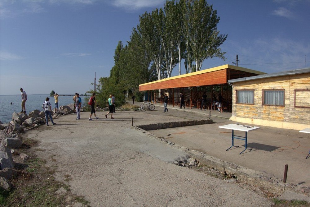 Люди стояли, дивилися, як йде вода, і плакали: чим було Каховське водосховище для нікопольців – фото-спогад