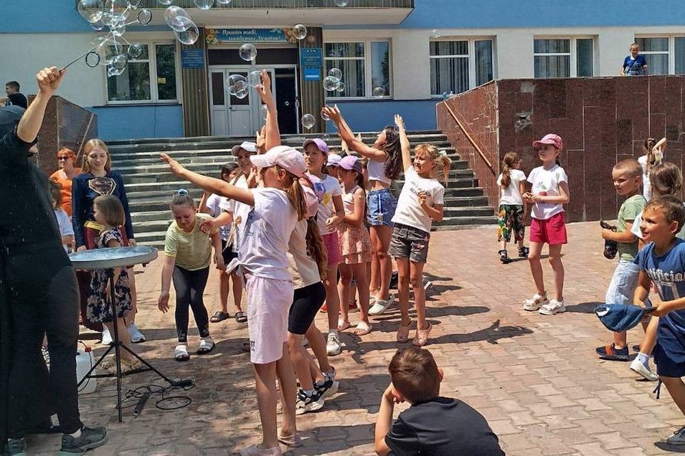 На Нікопольщину завітав БФ «Надія та житло для дітей» і влаштував розваги для малечі