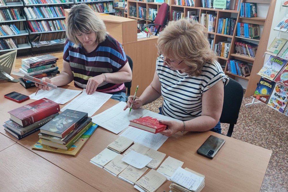 Бібліотеки Нікополя отримали ще 133 нові книги за кошти бюджету міста