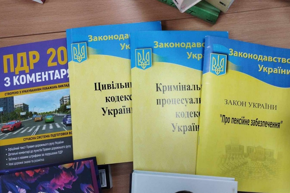 Бібліотеки Нікополя отримали ще 133 нові книги
