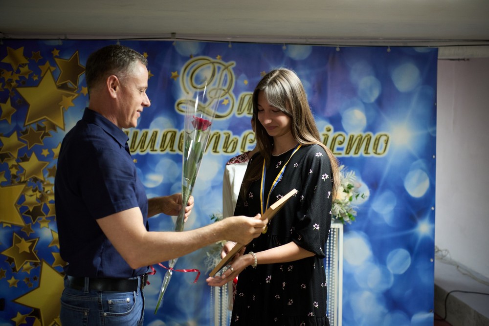 «Золота надія» Нікополя: нагородили найуспішніших учнів: фото
