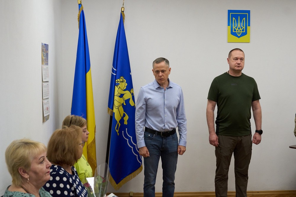 Військовослужбовців з Нікополя відзначили державними нагородами: ордени полеглих вручили рідним (фото)