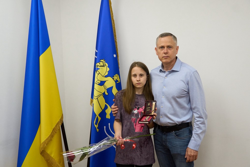 Військовослужбовців з Нікополя відзначили державними нагородами: ордени полеглих вручили рідним (фото)