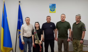Двох полеглих воїнів з Нікополя відзначено державними нагородами (фото)