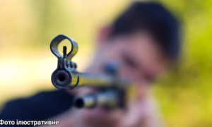 9 річний хлопчик вистрілив у 15 річного з гвинтівки на Дніпропетровщині – ЗМІ 2