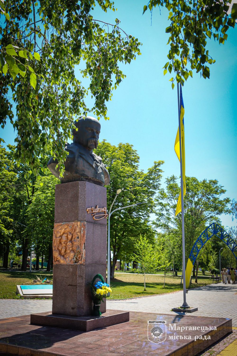 Марганець відзначив День Конституції України (фото) 2