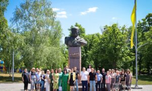 Марганець відзначив День Конституції України (фото) 4