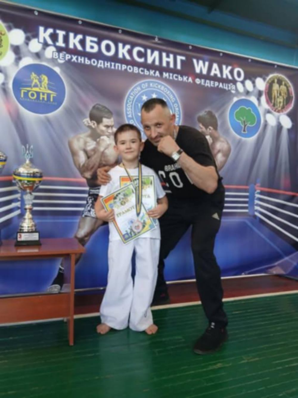 На обласних змаганнях юний кікбоксер з Нікополя здобув два призових місця