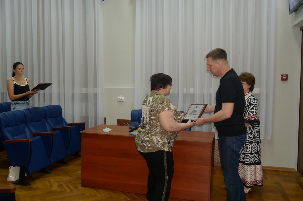 Троє захисників отримали Подяки від міського голови Покрова Олександра Шаповала (фото) 6