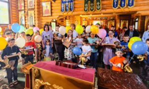 У Нікополі вихованців недільної школи ПЦУ привітали з Днем захисту дітей (фото) 7