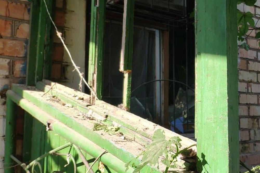 Важкий день на Нікопольщині шестеро поранених, пошкоджений магазин і знищений гараж 7