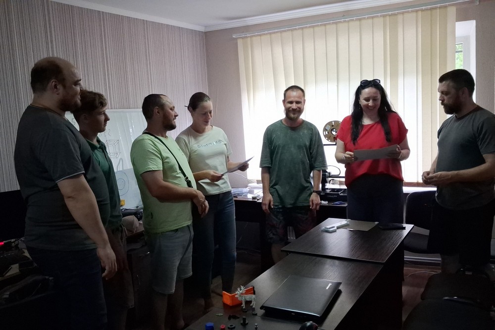 Випускники ще одного курсу Центру освіти дорослих Нікополя отримали сертифікати (фото) 3