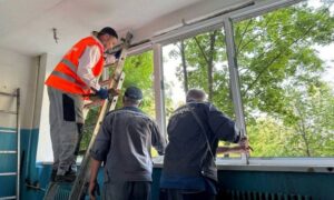 на Дніпропетровщині ліквідовують наслідки нічної атаки (фото)