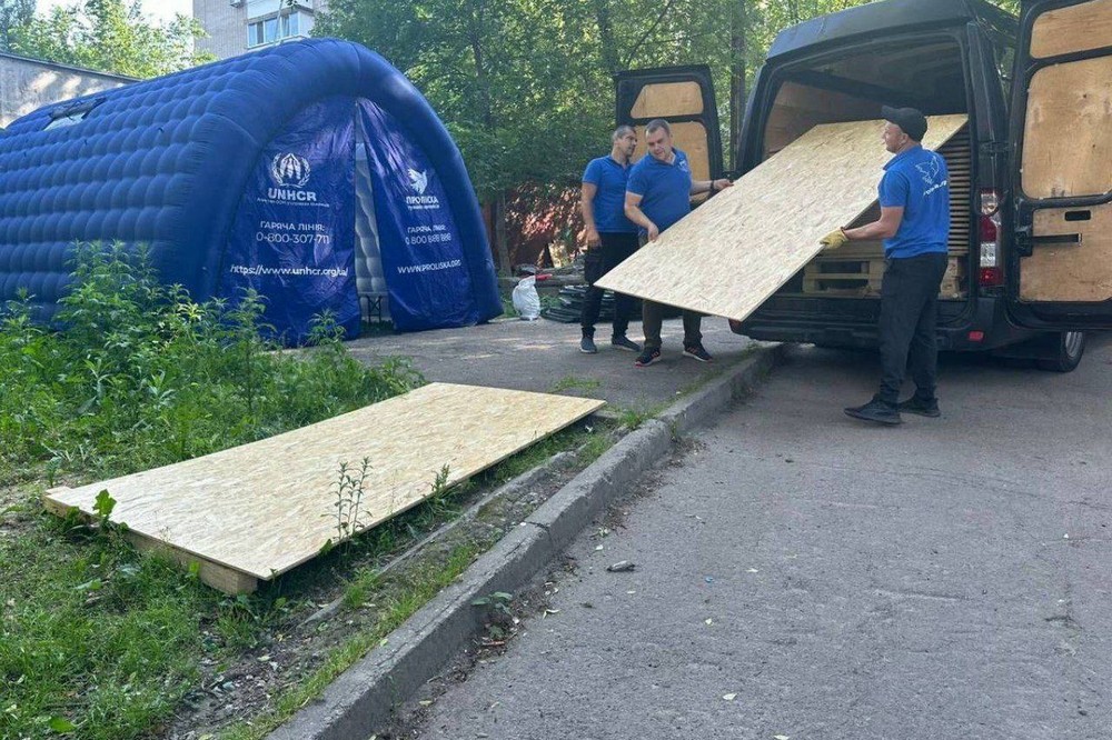 на Дніпропетровщині ліквідовують наслідки нічної атаки (фото) 5