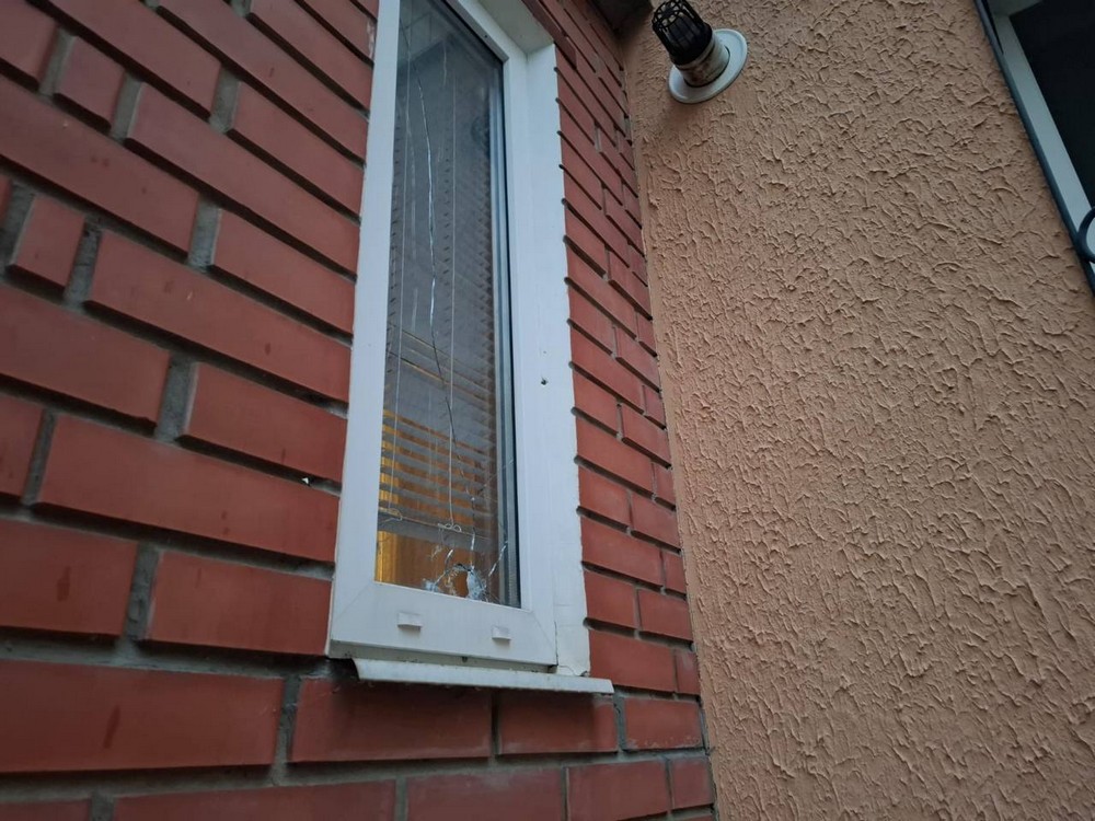 Фото наслідків обстрілів Нікополя