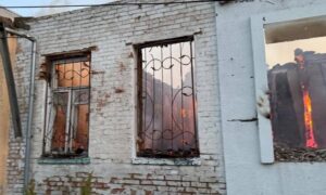 Багато руйнувань у Нікополі: понівечено торговий центр, дитсадок, будинки, - також під обстрілами були район і Синельниківщина