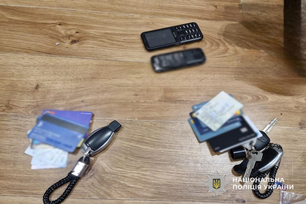 Шахраї з Дніпропетровщини ошукали родичів полонених і зниклих безвісти на понад 3 млн: як працювала схема (фото)