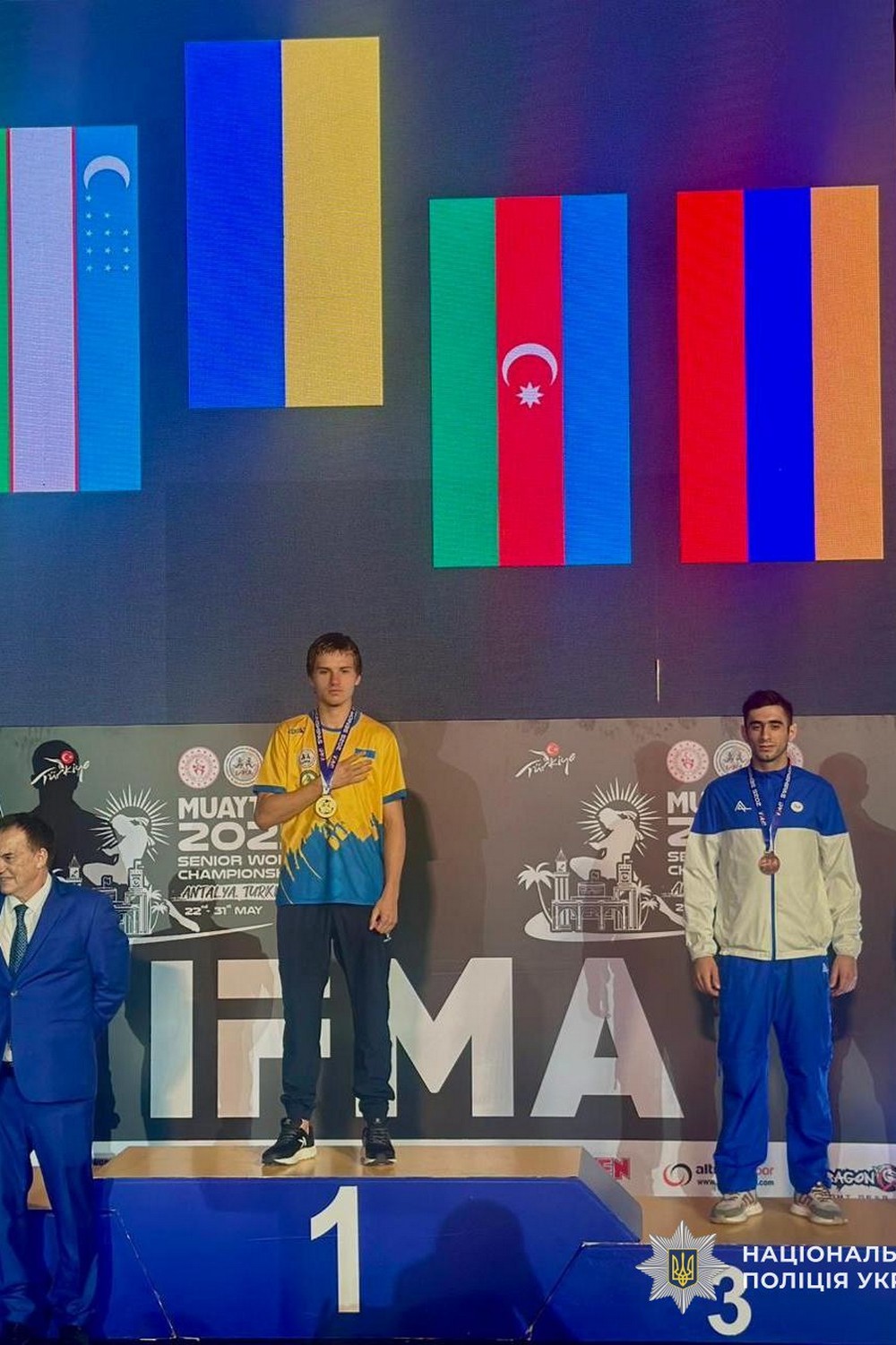 Поліцейський з Покрова став чемпіоном світу з таїландського боксу Муей Тай. А всього золотих медалей у спортсменів з Покрова – дві.