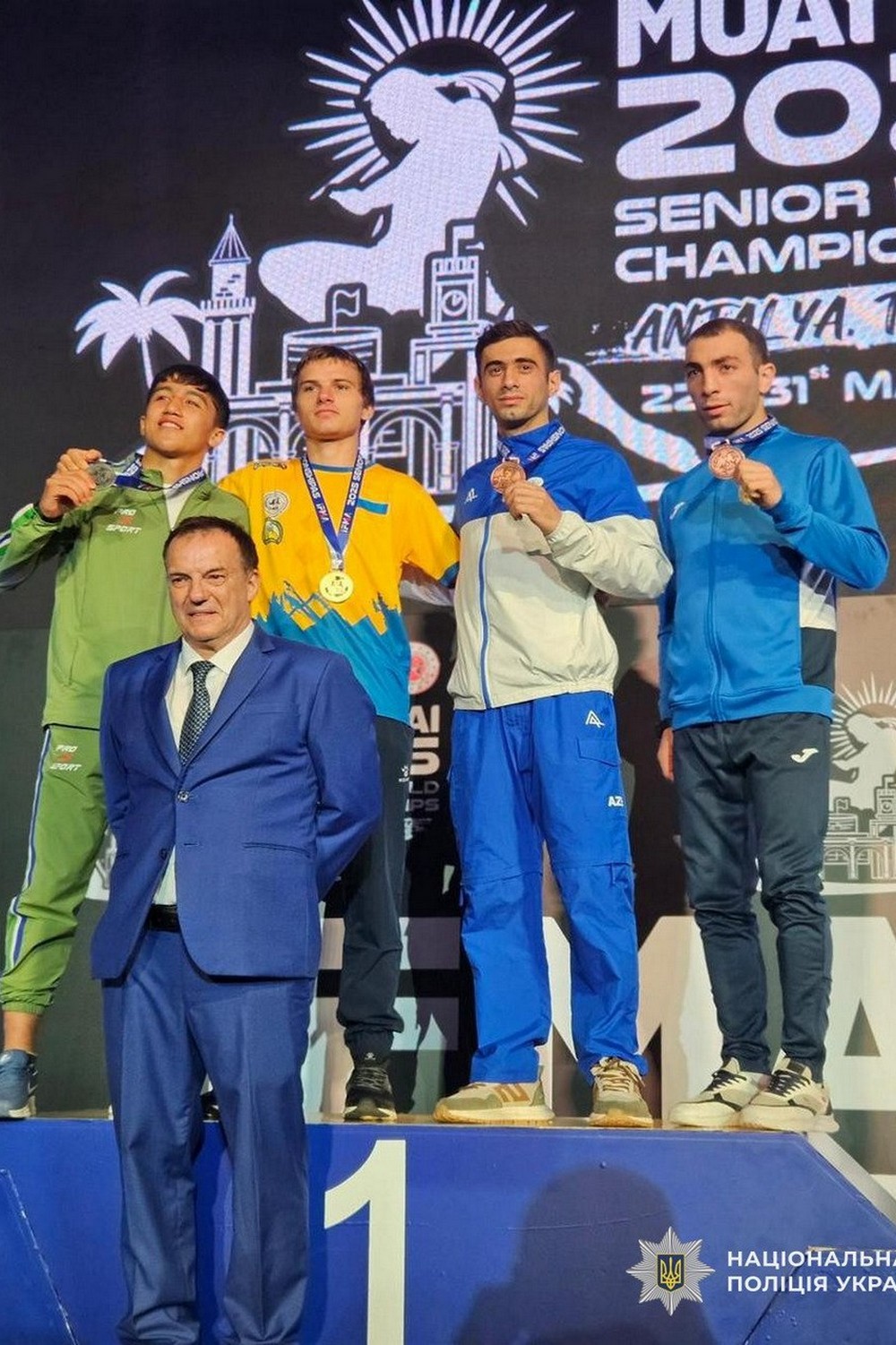 Поліцейський з Покрова став чемпіоном світу з таїландського боксу Муей Тай. А всього золотих медалей у спортсменів з Покрова – дві.