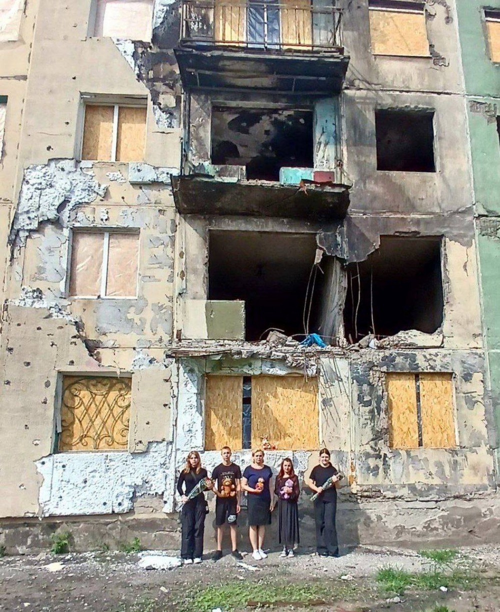 Болить… На Дніпропетровщині сьогодні вшановують пам’ять вбитих росією дітей (фото, відео)