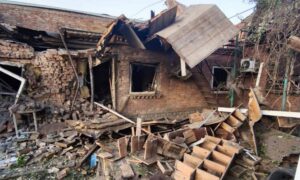 Ворог накрив Нікополь і район «Градом»: потрощено будинки і підприємство, у Межівській громаді загиблий, у Павлограді зросла кількість постраждалих